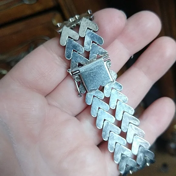 Vintage leaf or vine or leaves style bracelet sterling silver 925